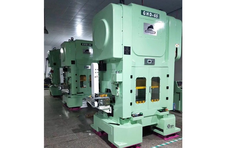 固安力冲床配糖心破解版官网入口高速夹式糖心VLOG在线免费观看出机中